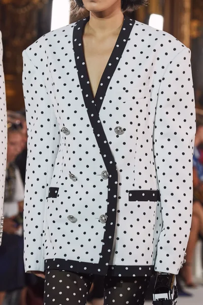 Look 237